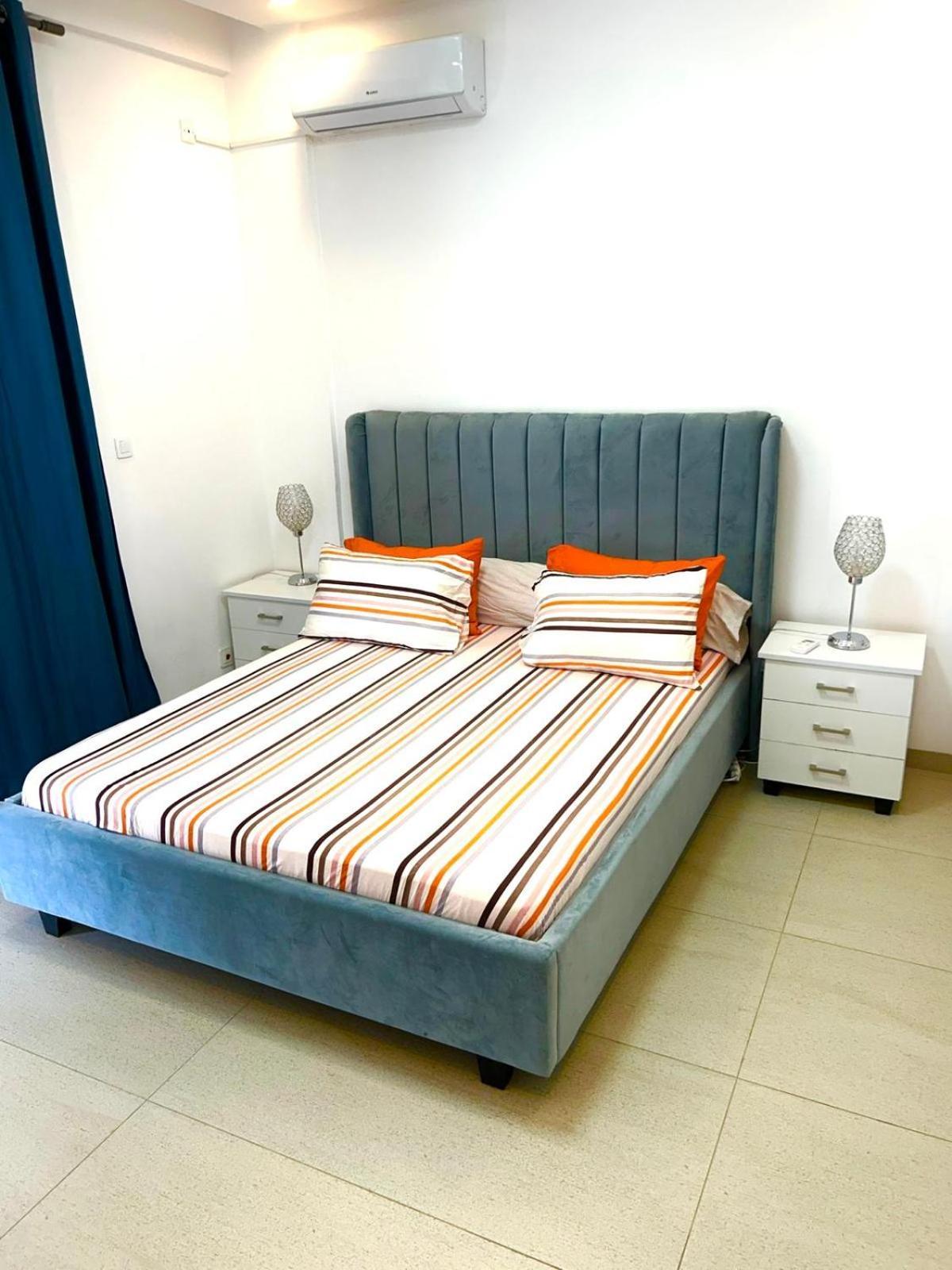 Appartement Spacieux Et Lumineux A Dakar