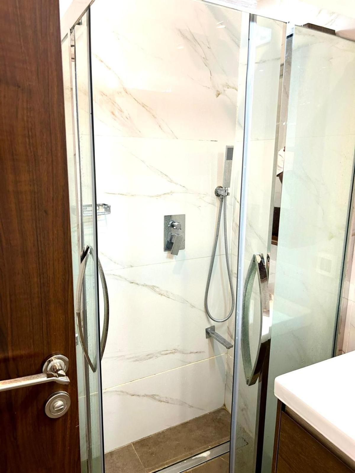 Spacieux Et Lumineux A Appartement *
